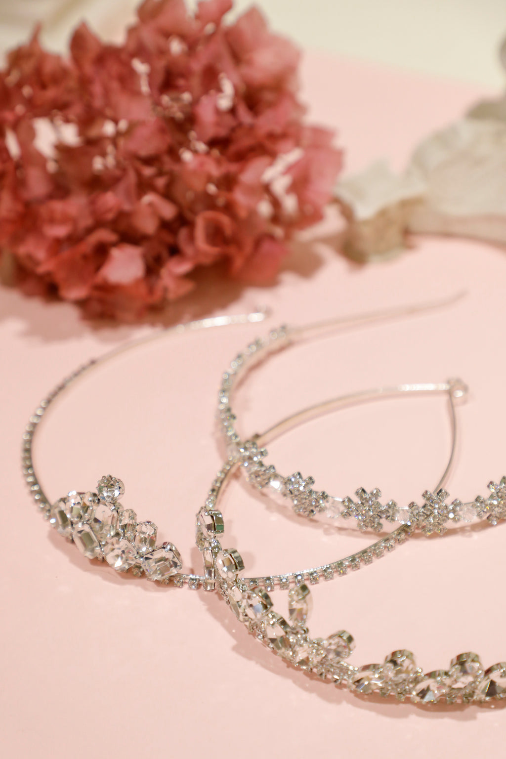 Diadema a fermaglio in ottone con cristalli – Brilla come una regina nel tuo giorno speciale