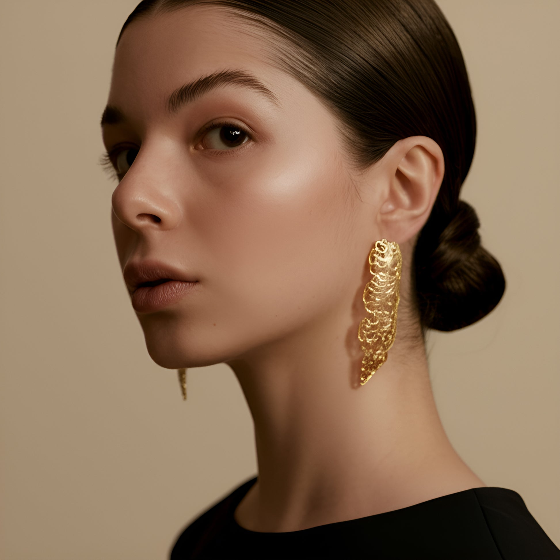 Armonie Intrecciate – Orecchini artigianali in bronzo